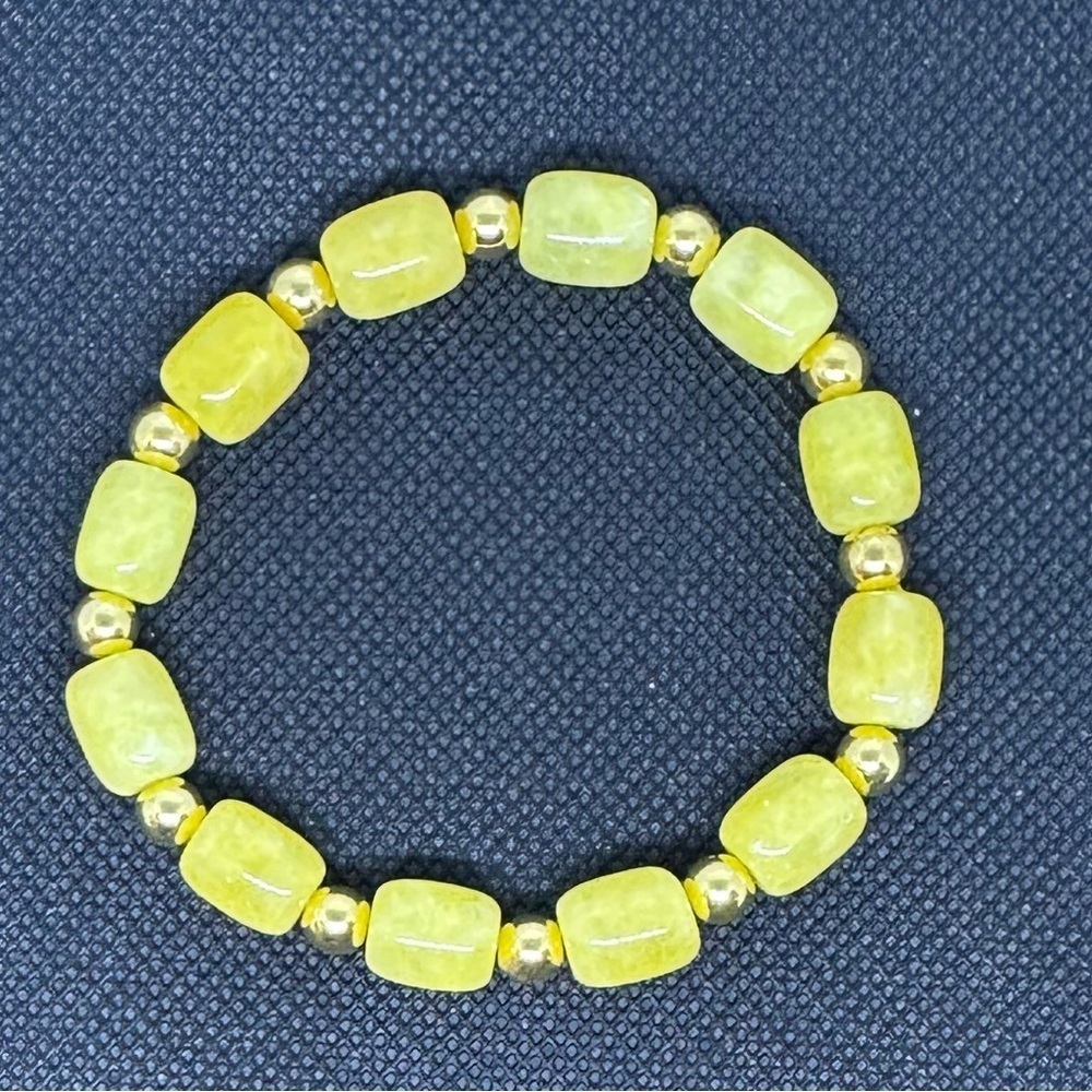 Honey Jade bracelet stretch handmade - Picture 7 of 8